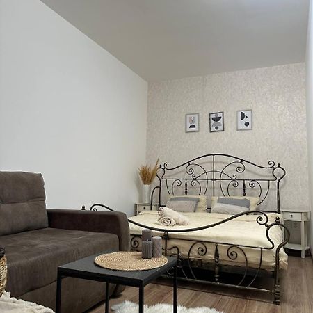 Ferienwohnung Rynok Square Lemberg Exterior foto